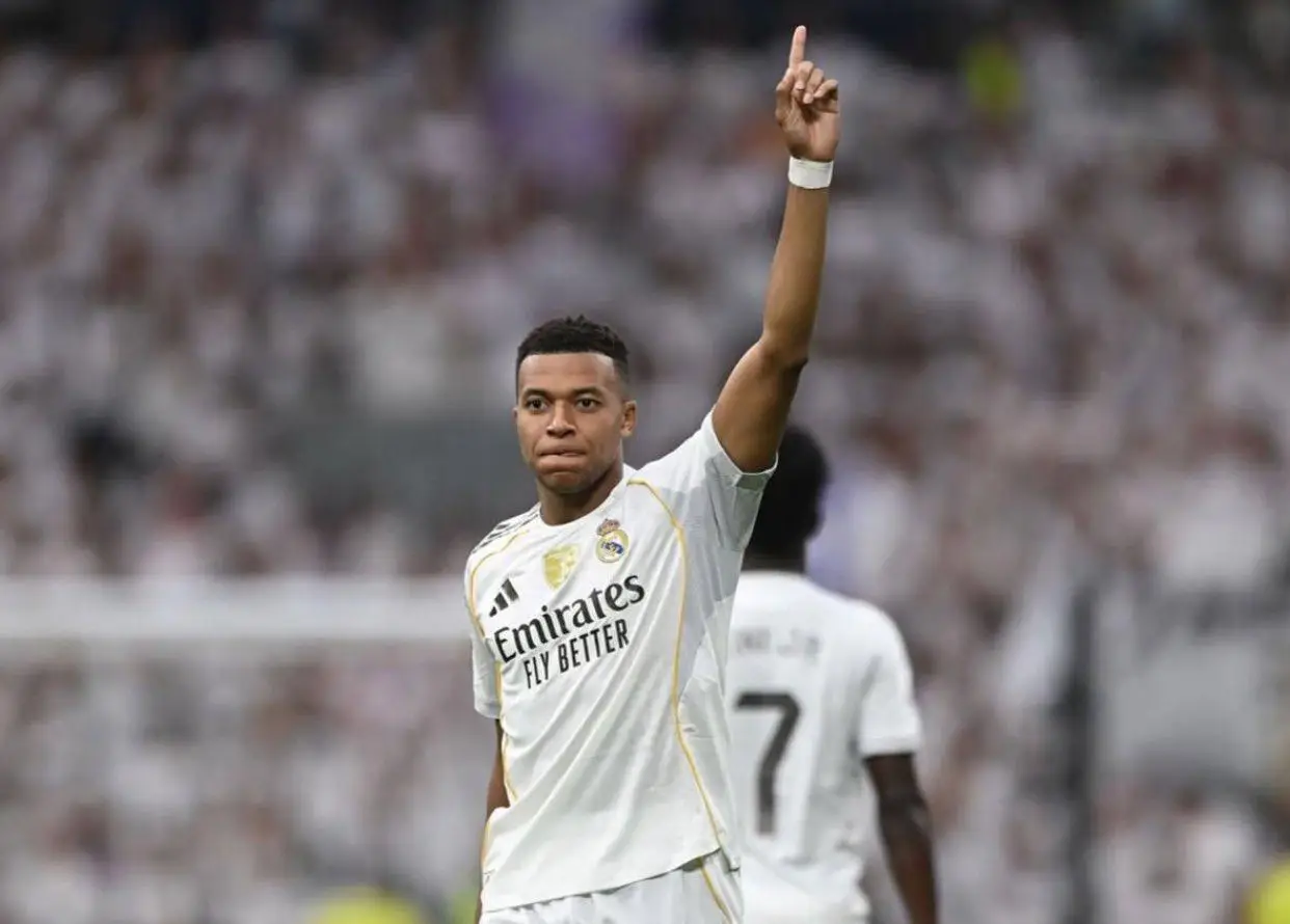 包含赛地聚焦——法甲冲刺阶段热度飙升,萨克拉门托国王止住颓势,赛场秩序良好,更衣室氛围转暖的词条 包含赛地聚焦——法甲冲刺阶段热度飙升,萨克拉门托国王止住颓势,赛场秩序良好,更衣室氛围转暖的词条